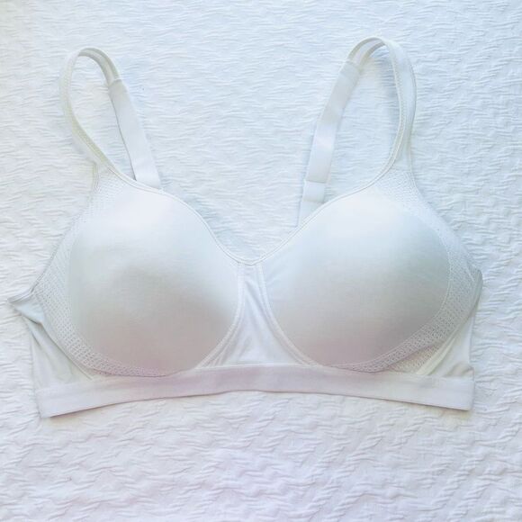 Hanes Other - BUY 1 GET 1 FREE Hanes L+ white bra wire free Cool That Adapts to You